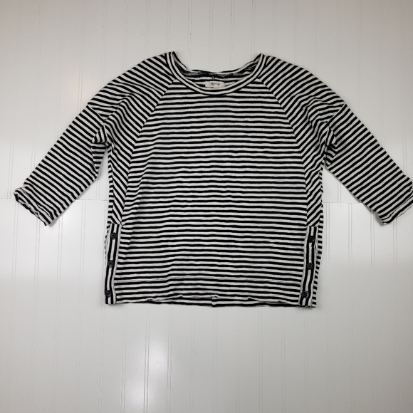 Madewell Tops - Madewell button down side 3/4 sleeve top